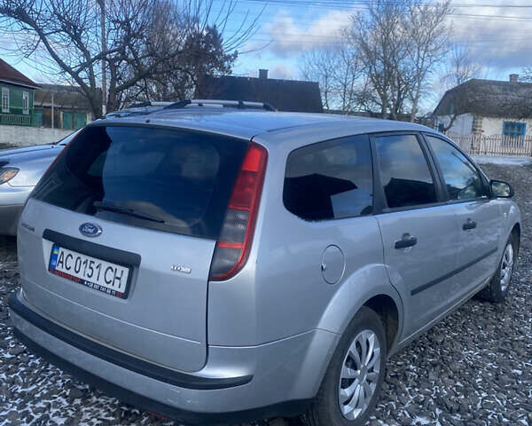 Сірий Форд Фокус, об'ємом двигуна 1.6 л та пробігом 209 тис. км за 3650 $, фото 2 на Automoto.ua