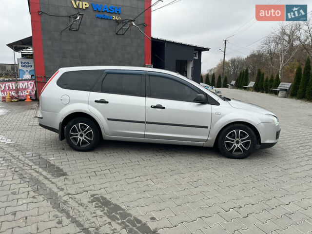 Сірий Форд Фокус, об'ємом двигуна 1.56 л та пробігом 319 тис. км за 3650 $, фото 16 на Automoto.ua