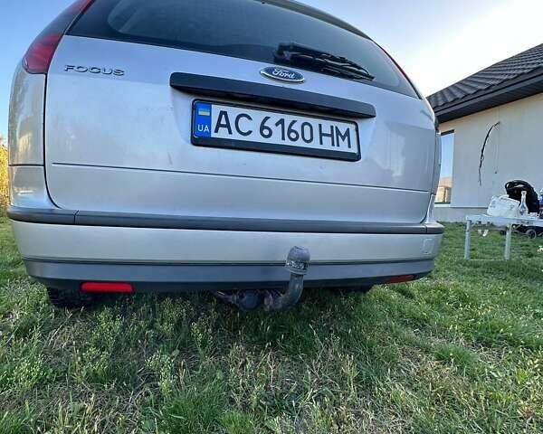 Серый Форд Фокус, объемом двигателя 1.6 л и пробегом 204 тыс. км за 4100 $, фото 7 на Automoto.ua