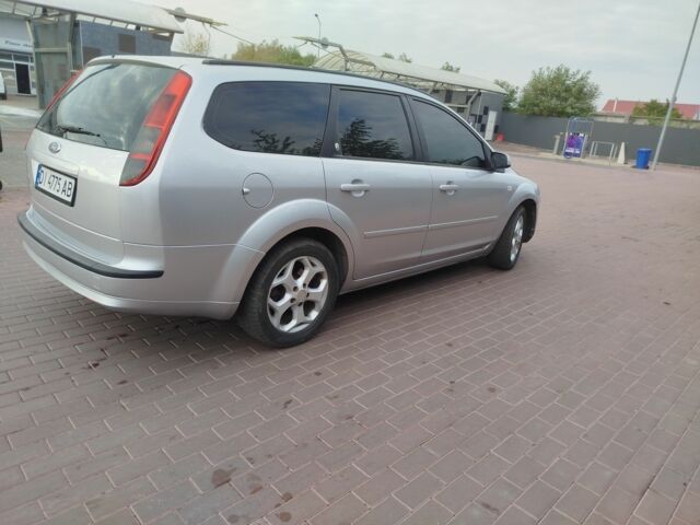 Серый Форд Фокус, объемом двигателя 1.8 л и пробегом 388 тыс. км за 4300 $, фото 2 на Automoto.ua