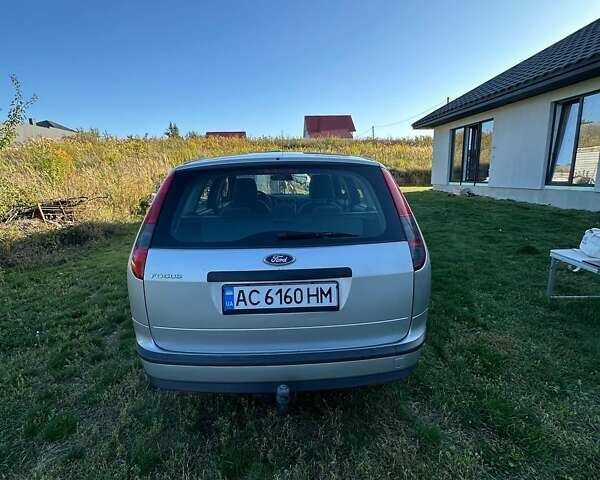Серый Форд Фокус, объемом двигателя 1.6 л и пробегом 204 тыс. км за 4100 $, фото 4 на Automoto.ua