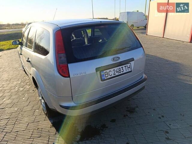 Сірий Форд Фокус, об'ємом двигуна 1.6 л та пробігом 218 тис. км за 4200 $, фото 3 на Automoto.ua