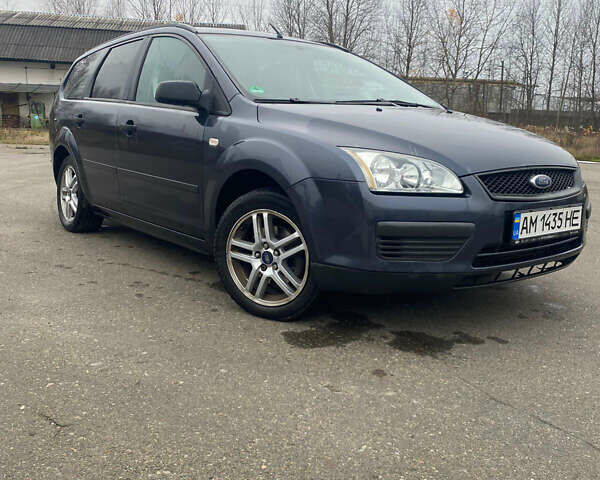 Серый Форд Фокус, объемом двигателя 1.56 л и пробегом 293 тыс. км за 4000 $, фото 2 на Automoto.ua