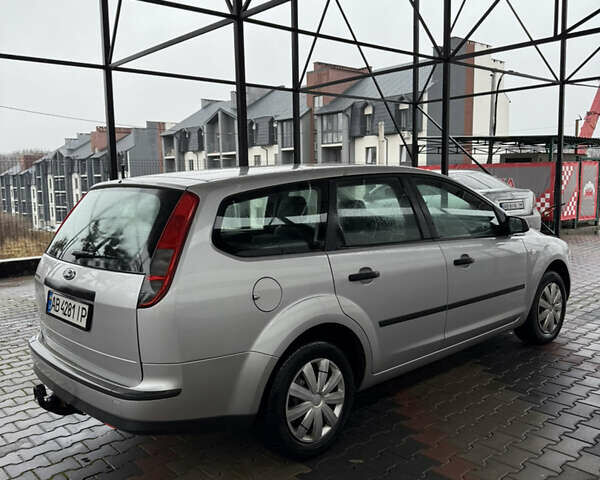 Сірий Форд Фокус, об'ємом двигуна 1.6 л та пробігом 242 тис. км за 3999 $, фото 3 на Automoto.ua