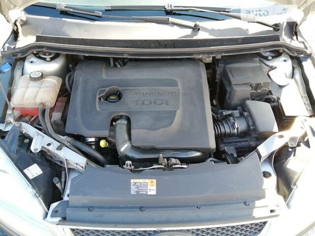 Серый Форд Фокус, объемом двигателя 1.6 л и пробегом 189 тыс. км за 5300 $, фото 25 на Automoto.ua
