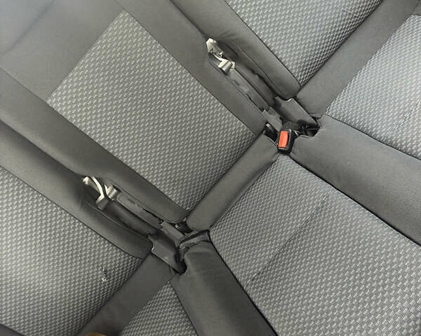 Сірий Форд Фокус, об'ємом двигуна 1.6 л та пробігом 296 тис. км за 3350 $, фото 8 на Automoto.ua