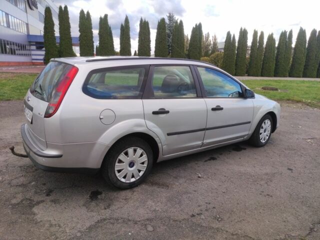 Сірий Форд Фокус, об'ємом двигуна 1.6 л та пробігом 320 тис. км за 2200 $, фото 9 на Automoto.ua