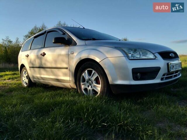 Серый Форд Фокус, объемом двигателя 1.56 л и пробегом 345 тыс. км за 4050 $, фото 7 на Automoto.ua