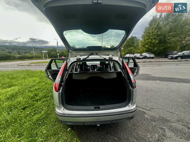 Серый Форд Фокус, объемом двигателя 1.6 л и пробегом 176 тыс. км за 4599 $, фото 30 на Automoto.ua