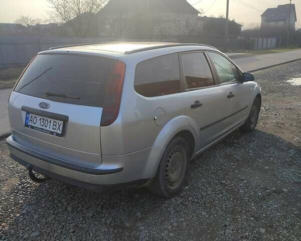 Серый Форд Фокус, объемом двигателя 2 л и пробегом 440 тыс. км за 4000 $, фото 2 на Automoto.ua