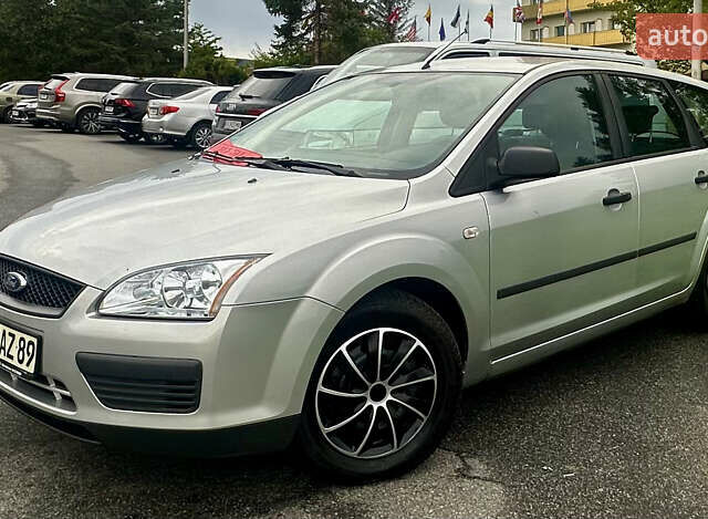 Серый Форд Фокус, объемом двигателя 1.6 л и пробегом 176 тыс. км за 4599 $, фото 1 на Automoto.ua