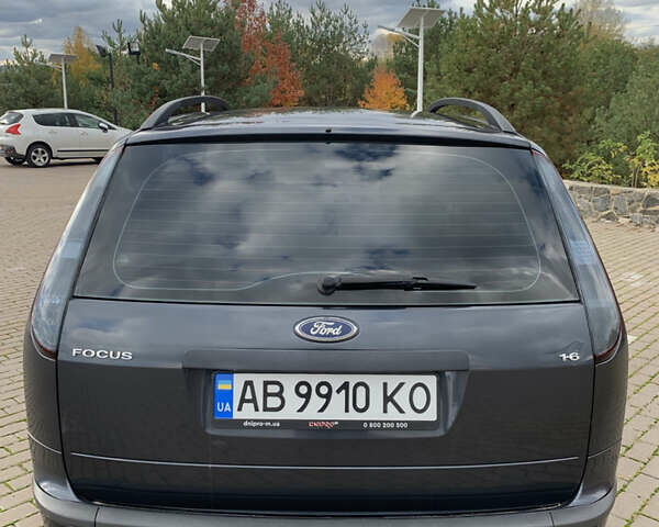 Серый Форд Фокус, объемом двигателя 1.6 л и пробегом 300 тыс. км за 5200 $, фото 8 на Automoto.ua