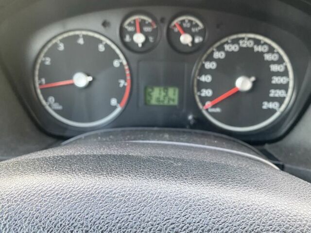 Сірий Форд Фокус, об'ємом двигуна 1.6 л та пробігом 230 тис. км за 2499 $, фото 23 на Automoto.ua