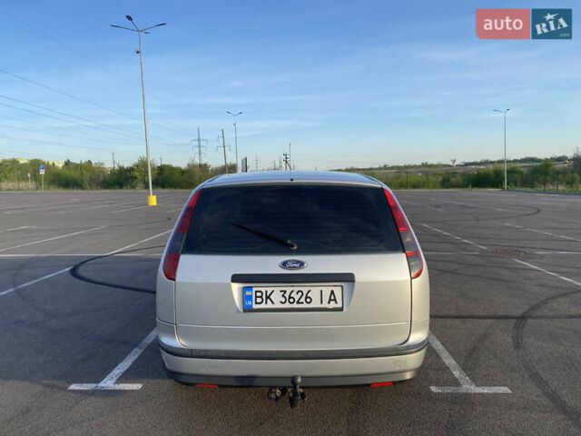 Сірий Форд Фокус, об'ємом двигуна 1.6 л та пробігом 251 тис. км за 4500 $, фото 6 на Automoto.ua