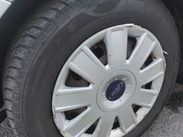 Сірий Форд Фокус, об'ємом двигуна 1.6 л та пробігом 320 тис. км за 2200 $, фото 22 на Automoto.ua