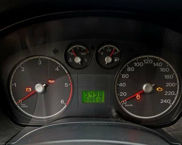 Серый Форд Фокус, объемом двигателя 1.56 л и пробегом 339 тыс. км за 3600 $, фото 18 на Automoto.ua