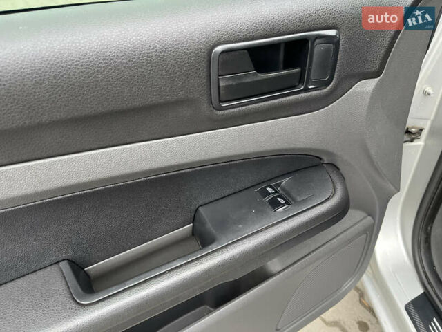 Сірий Форд Фокус, об'ємом двигуна 1.56 л та пробігом 319 тис. км за 3650 $, фото 26 на Automoto.ua