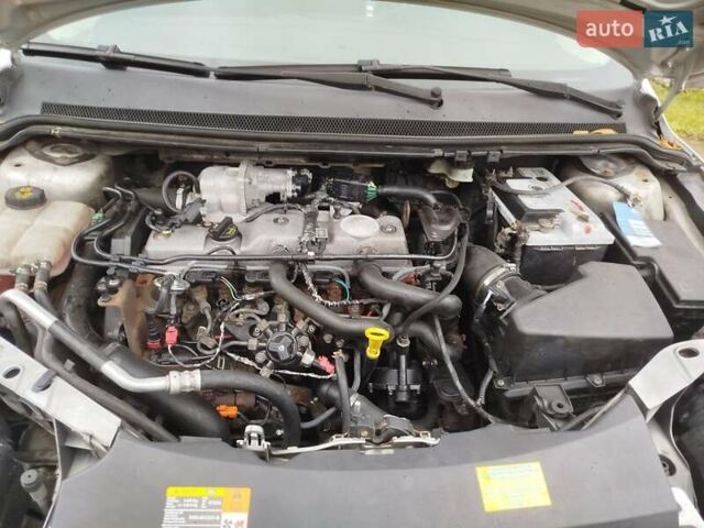 Серый Форд Фокус, объемом двигателя 1.75 л и пробегом 388 тыс. км за 4300 $, фото 2 на Automoto.ua