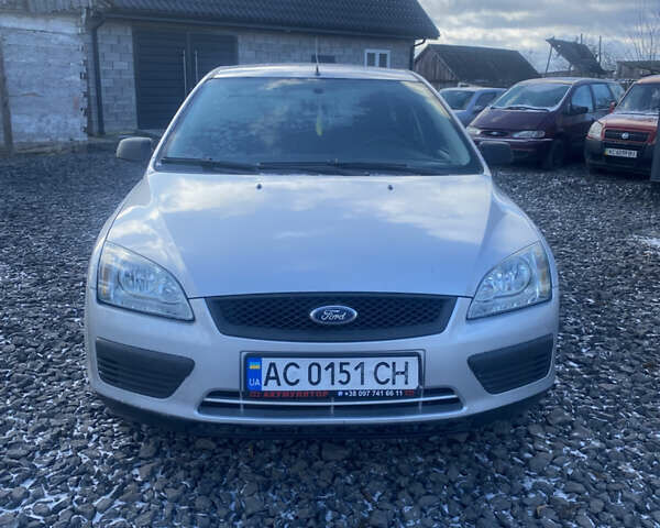 Сірий Форд Фокус, об'ємом двигуна 1.6 л та пробігом 209 тис. км за 3650 $, фото 5 на Automoto.ua