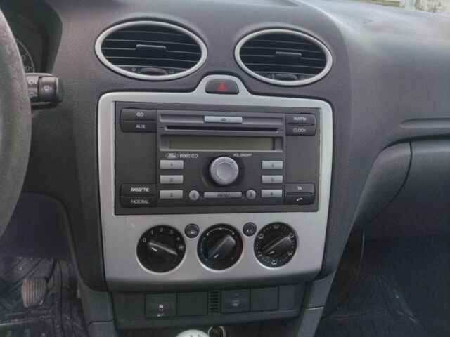 Сірий Форд Фокус, об'ємом двигуна 1.6 л та пробігом 320 тис. км за 2200 $, фото 19 на Automoto.ua