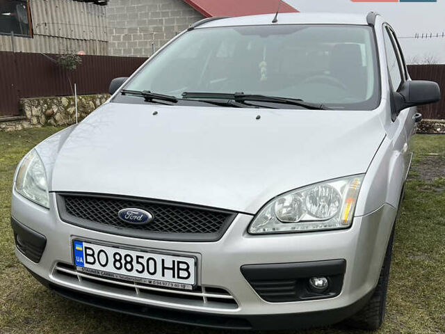 Серый Форд Фокус, объемом двигателя 1.6 л и пробегом 144 тыс. км за 4999 $, фото 1 на Automoto.ua