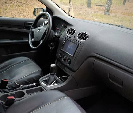 Серый Форд Фокус, объемом двигателя 1.56 л и пробегом 339 тыс. км за 3600 $, фото 16 на Automoto.ua