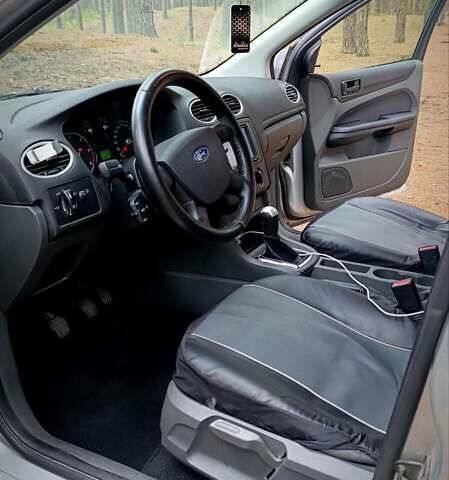 Серый Форд Фокус, объемом двигателя 1.56 л и пробегом 339 тыс. км за 3600 $, фото 17 на Automoto.ua