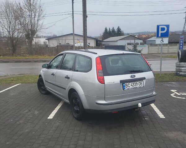 Сірий Форд Фокус, об'ємом двигуна 1.6 л та пробігом 327 тис. км за 4200 $, фото 6 на Automoto.ua