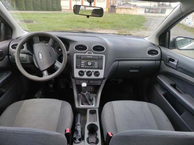 Сірий Форд Фокус, об'ємом двигуна 1.6 л та пробігом 320 тис. км за 2200 $, фото 18 на Automoto.ua