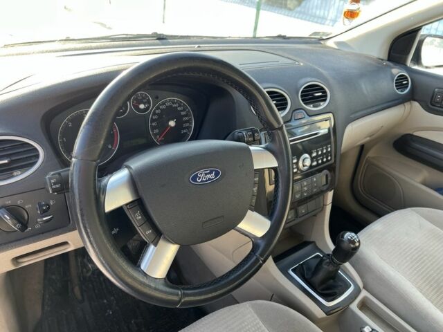 Сірий Форд Фокус, об'ємом двигуна 2 л та пробігом 347 тис. км за 2100 $, фото 12 на Automoto.ua