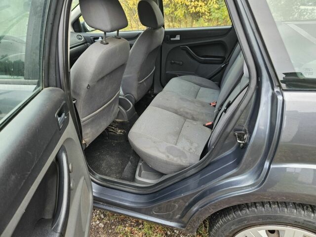 Форд Фокус 2005 в Житомире на Automoto.ua Серый Форд Фокус, объемом двигателя 1.6 л и пробегом 400 тыс. км за 1900 $, фото 16 на Automoto.ua