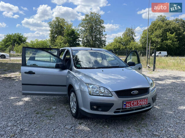 Серый Форд Фокус, объемом двигателя 1.6 л и пробегом 240 тыс. км за 4999 $, фото 54 на Automoto.ua