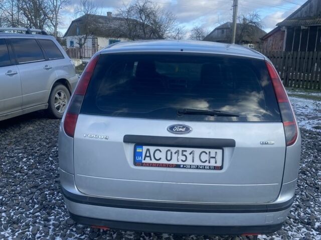 Серый Форд Фокус, объемом двигателя 1.6 л и пробегом 209 тыс. км за 3650 $, фото 20 на Automoto.ua