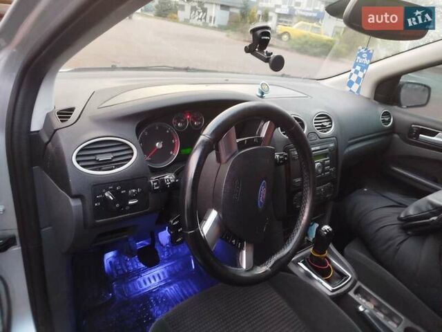 Сірий Форд Фокус, об'ємом двигуна 1.75 л та пробігом 388 тис. км за 3999 $, фото 1 на Automoto.ua