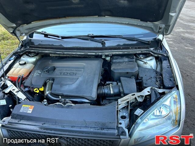 Серый Форд Фокус, объемом двигателя 1.6 л и пробегом 277 тыс. км за 4700 $, фото 12 на Automoto.ua