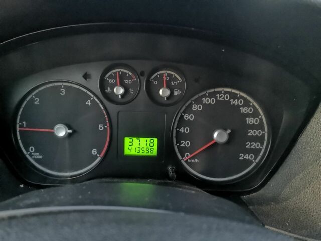 Сірий Форд Фокус, об'ємом двигуна 0 л та пробігом 413 тис. км за 1400 $, фото 11 на Automoto.ua