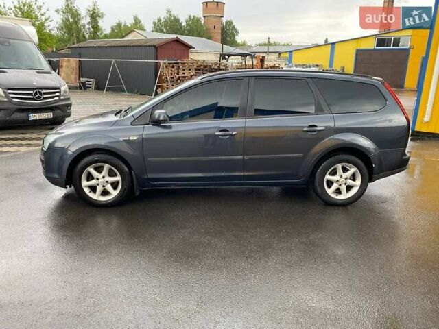 Серый Форд Фокус, объемом двигателя 1.6 л и пробегом 339 тыс. км за 4500 $, фото 3 на Automoto.ua