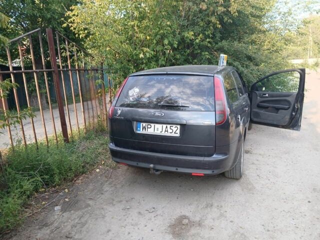 Серый Форд Фокус, объемом двигателя 2 л и пробегом 300 тыс. км за 1600 $, фото 2 на Automoto.ua