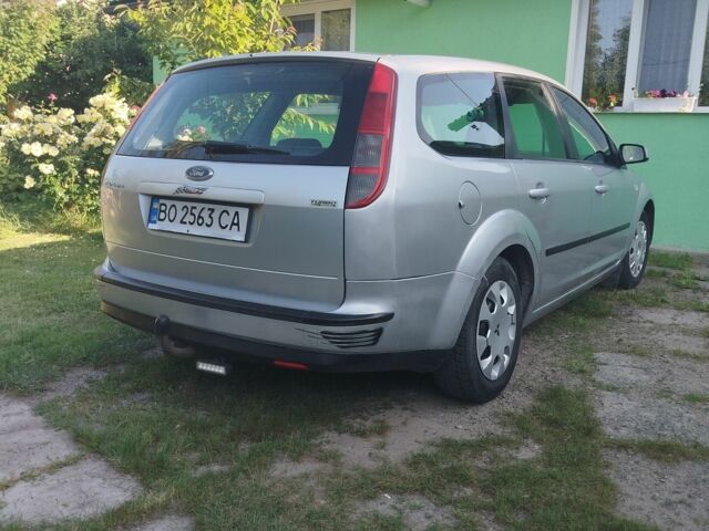 Серый Форд Фокус, объемом двигателя 1.6 л и пробегом 255 тыс. км за 3850 $, фото 3 на Automoto.ua