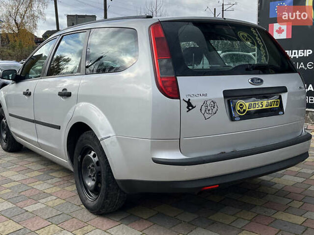 Серый Форд Фокус, объемом двигателя 1.56 л и пробегом 287 тыс. км за 4500 $, фото 4 на Automoto.ua