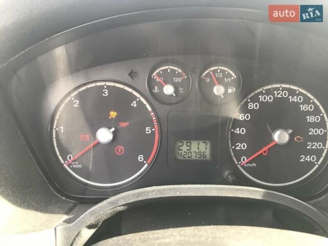 Сірий Форд Фокус, об'ємом двигуна 1.6 л та пробігом 420 тис. км за 4800 $, фото 7 на Automoto.ua