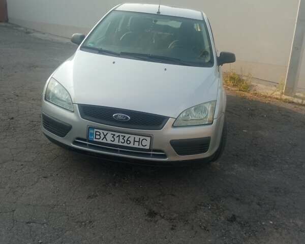 Серый Форд Фокус, объемом двигателя 1.56 л и пробегом 311 тыс. км за 4100 $, фото 4 на Automoto.ua