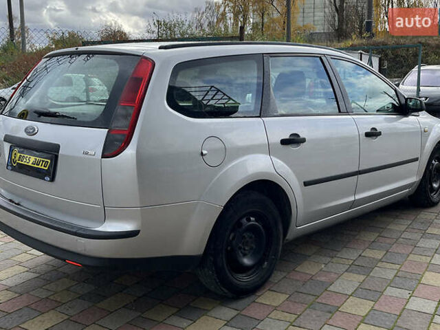 Серый Форд Фокус, объемом двигателя 1.56 л и пробегом 287 тыс. км за 4500 $, фото 6 на Automoto.ua