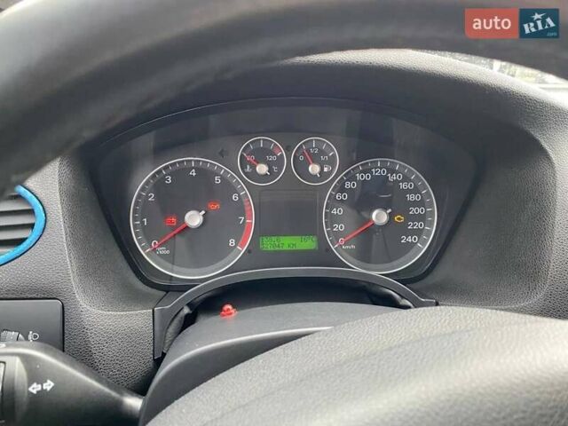 Серый Форд Фокус, объемом двигателя 1.6 л и пробегом 339 тыс. км за 4500 $, фото 11 на Automoto.ua