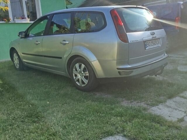 Серый Форд Фокус, объемом двигателя 1.6 л и пробегом 255 тыс. км за 3850 $, фото 6 на Automoto.ua