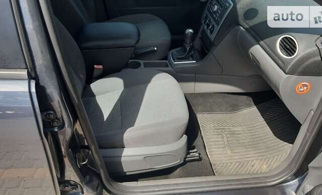 Серый Форд Фокус, объемом двигателя 1.6 л и пробегом 0 тыс. км за 4300 $, фото 2 на Automoto.ua