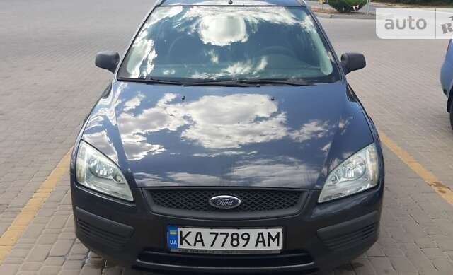 Серый Форд Фокус, объемом двигателя 1.6 л и пробегом 0 тыс. км за 4300 $, фото 6 на Automoto.ua