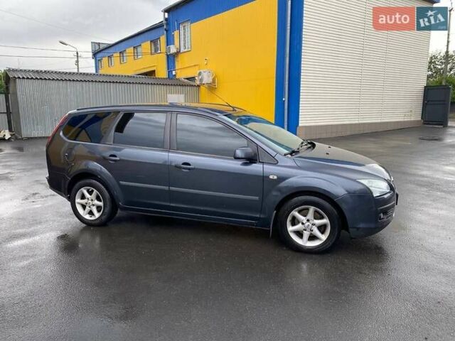 Серый Форд Фокус, объемом двигателя 1.6 л и пробегом 339 тыс. км за 4500 $, фото 5 на Automoto.ua