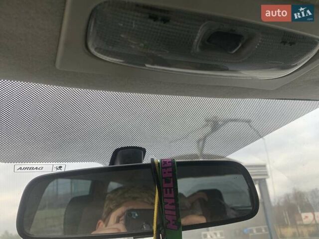 Серый Форд Фокус, объемом двигателя 1.6 л и пробегом 278 тыс. км за 3550 $, фото 21 на Automoto.ua