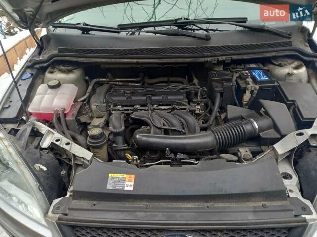 Сірий Форд Фокус, об'ємом двигуна 1.6 л та пробігом 193 тис. км за 4200 $, фото 11 на Automoto.ua